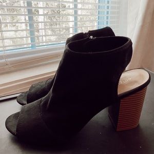 APT 9 Black Suede Wedges